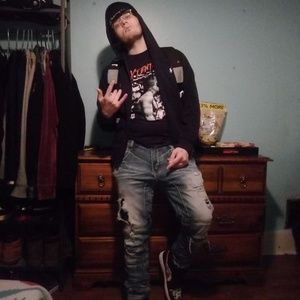 Meet your Posher, Jonathan